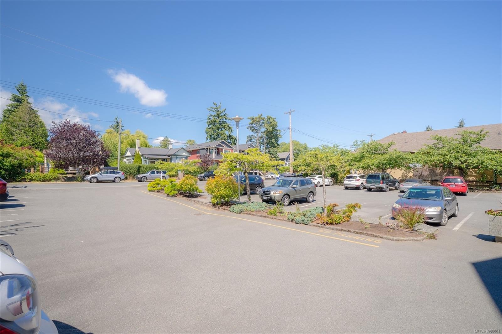 #305-240 Milton St, Nanaimo, BC