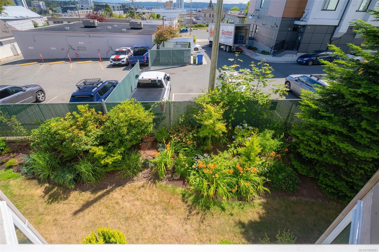 #305-240 Milton St, Nanaimo, BC