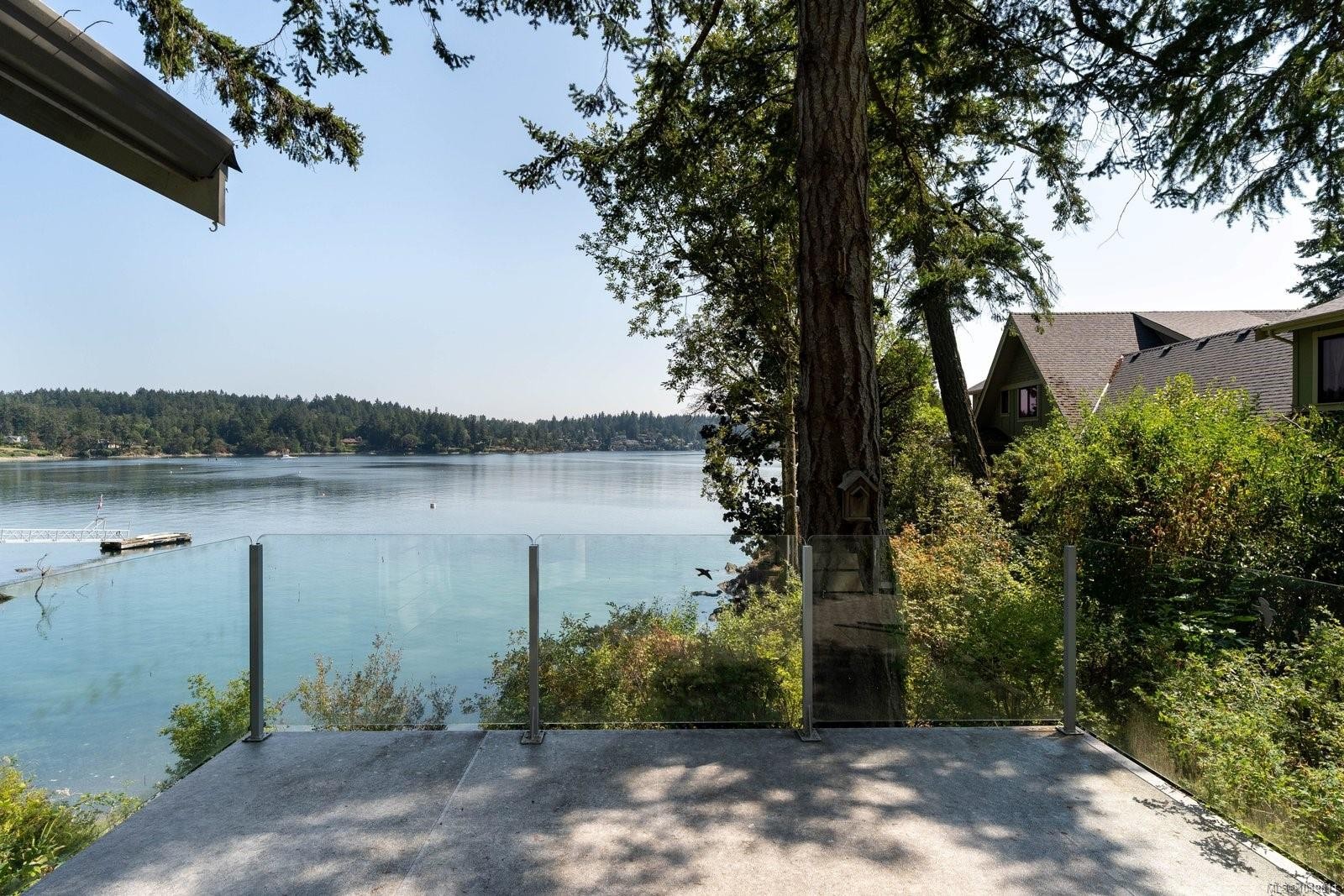 389 Moses Point Rd, North Saanich, BC