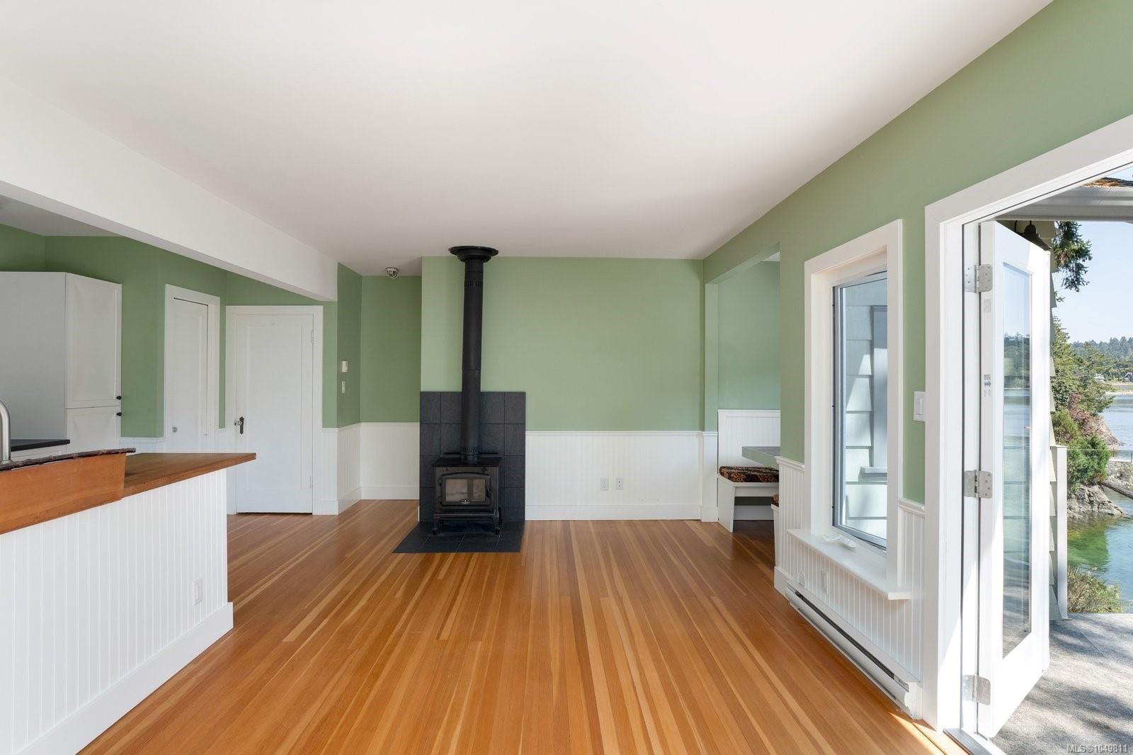 389 Moses Point Rd, North Saanich, BC