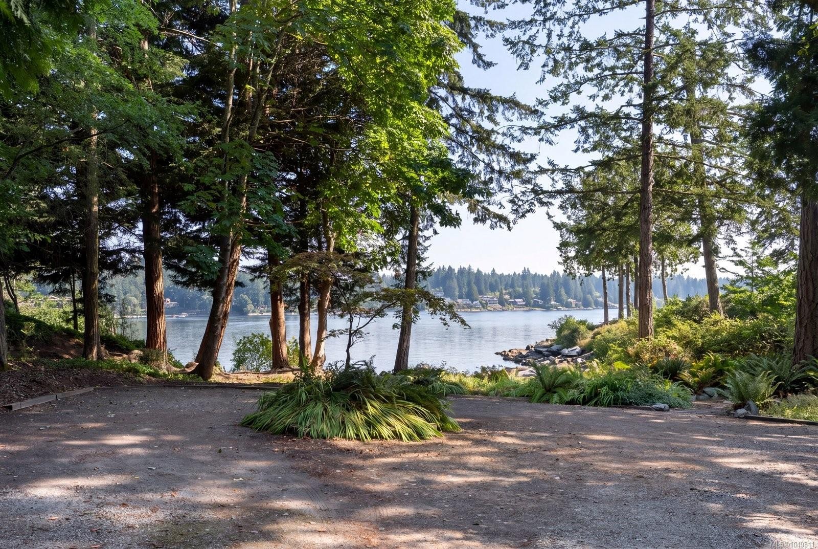 389 Moses Point Rd, North Saanich, BC