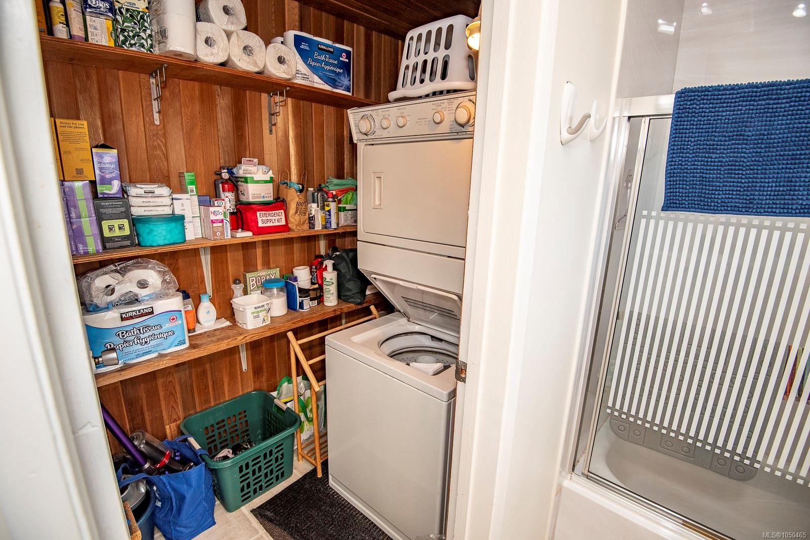 #13-3060 Harriet Rd, Saanich, BC