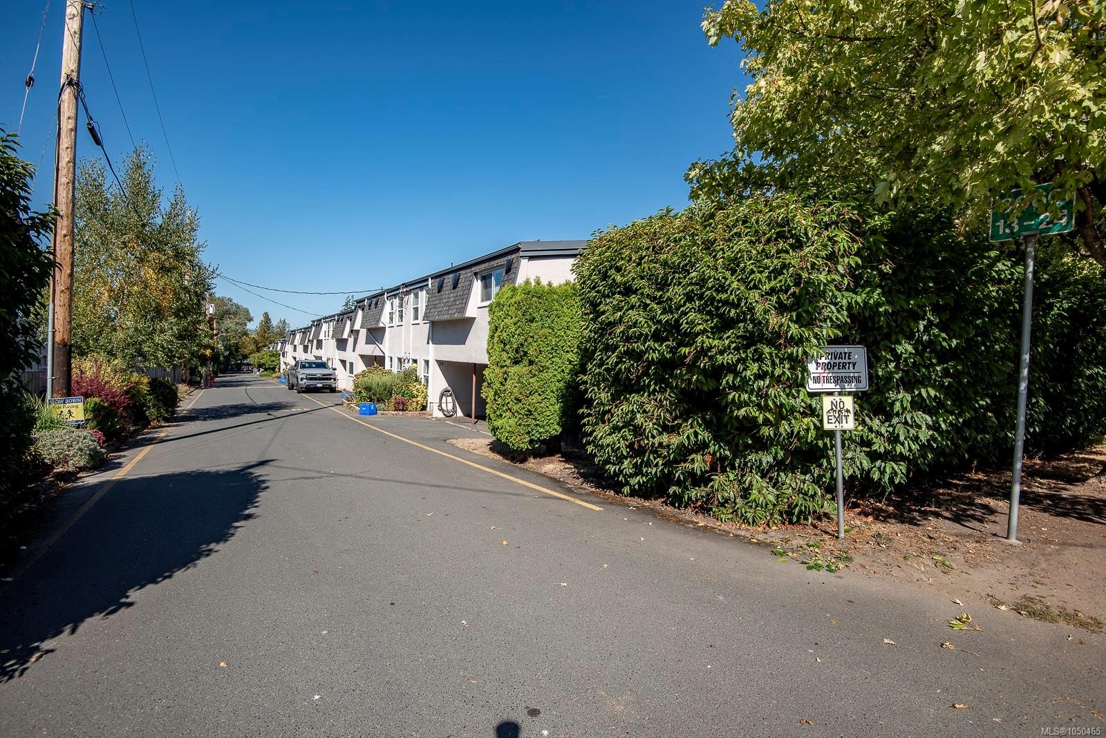 #13-3060 Harriet Rd, Saanich, BC