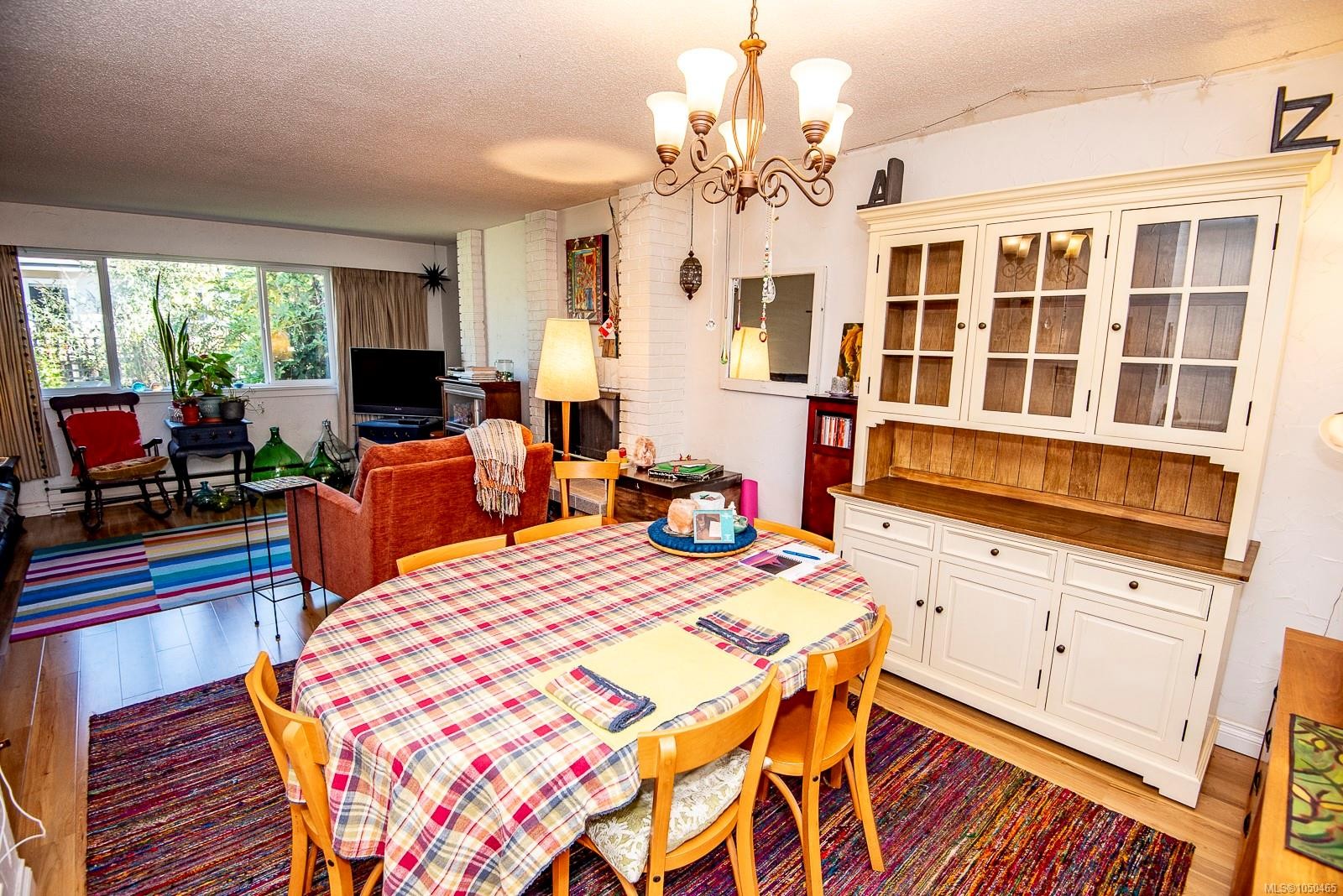 #13-3060 Harriet Rd, Saanich, BC
