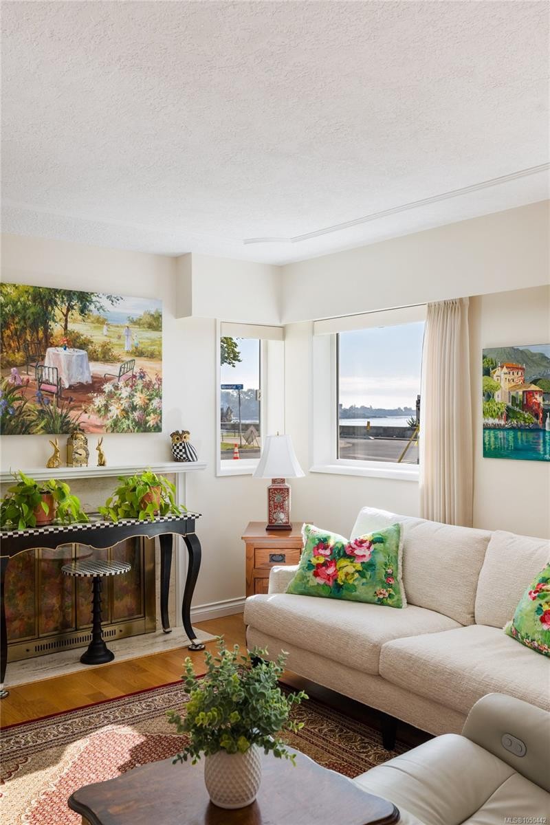 #103-1540 Dallas Rd, Victoria, BC