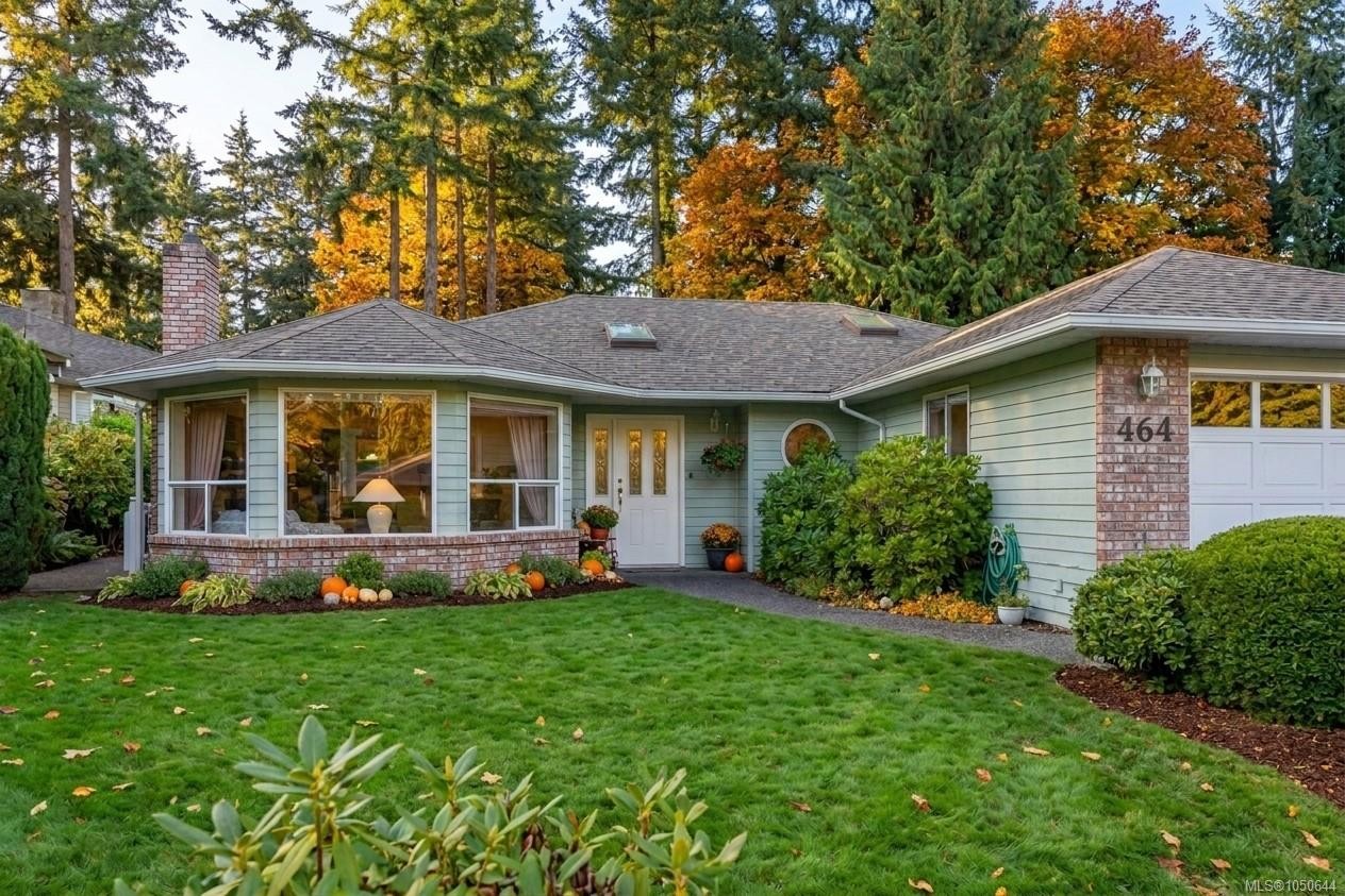 464 Quatsino Rd, Qualicum Beach, BC