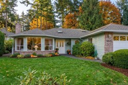 464 Quatsino Rd Qualicum Beach, BC V9K 1B5