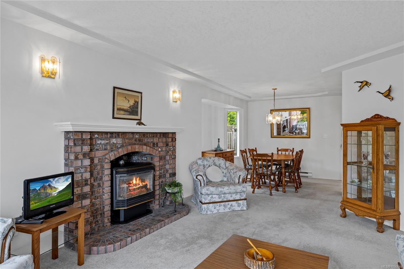 464 Quatsino Rd, Qualicum Beach, BC