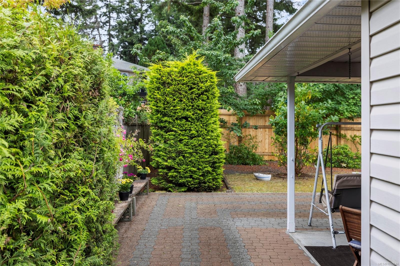 464 Quatsino Rd, Qualicum Beach, BC