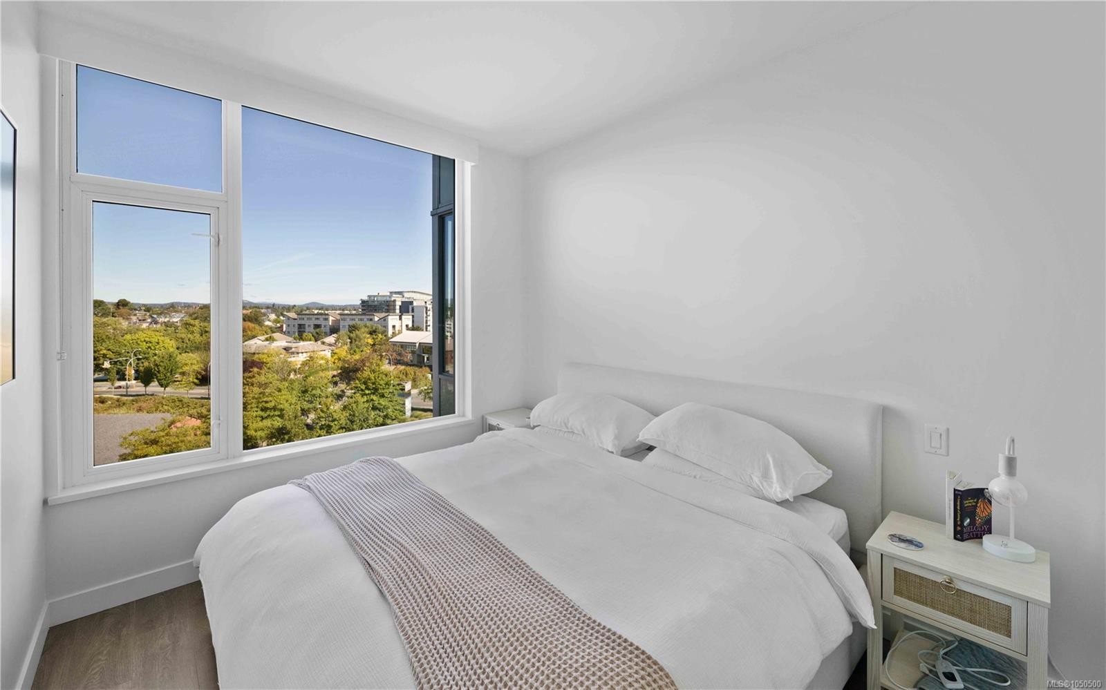 #604-60 Saghalie Rd, Victoria, BC