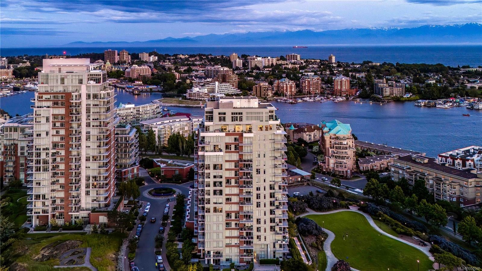 #604-60 Saghalie Rd, Victoria, BC