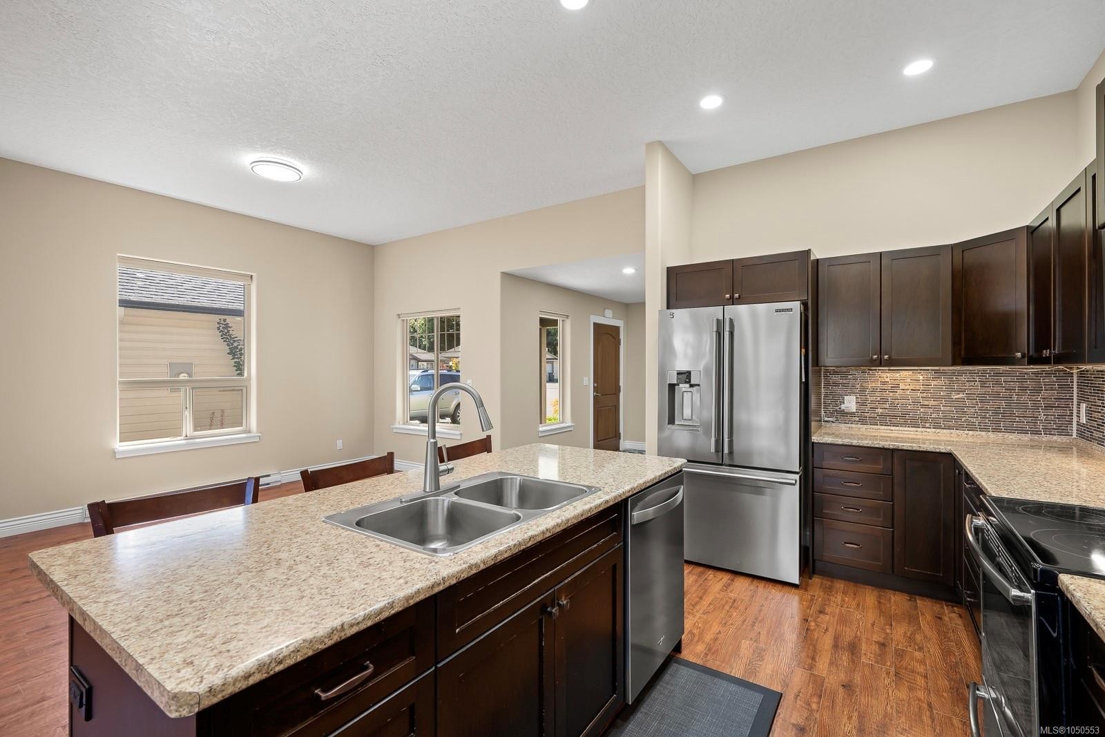 #120-2205 Robert Lang Dr, Courtenay, BC