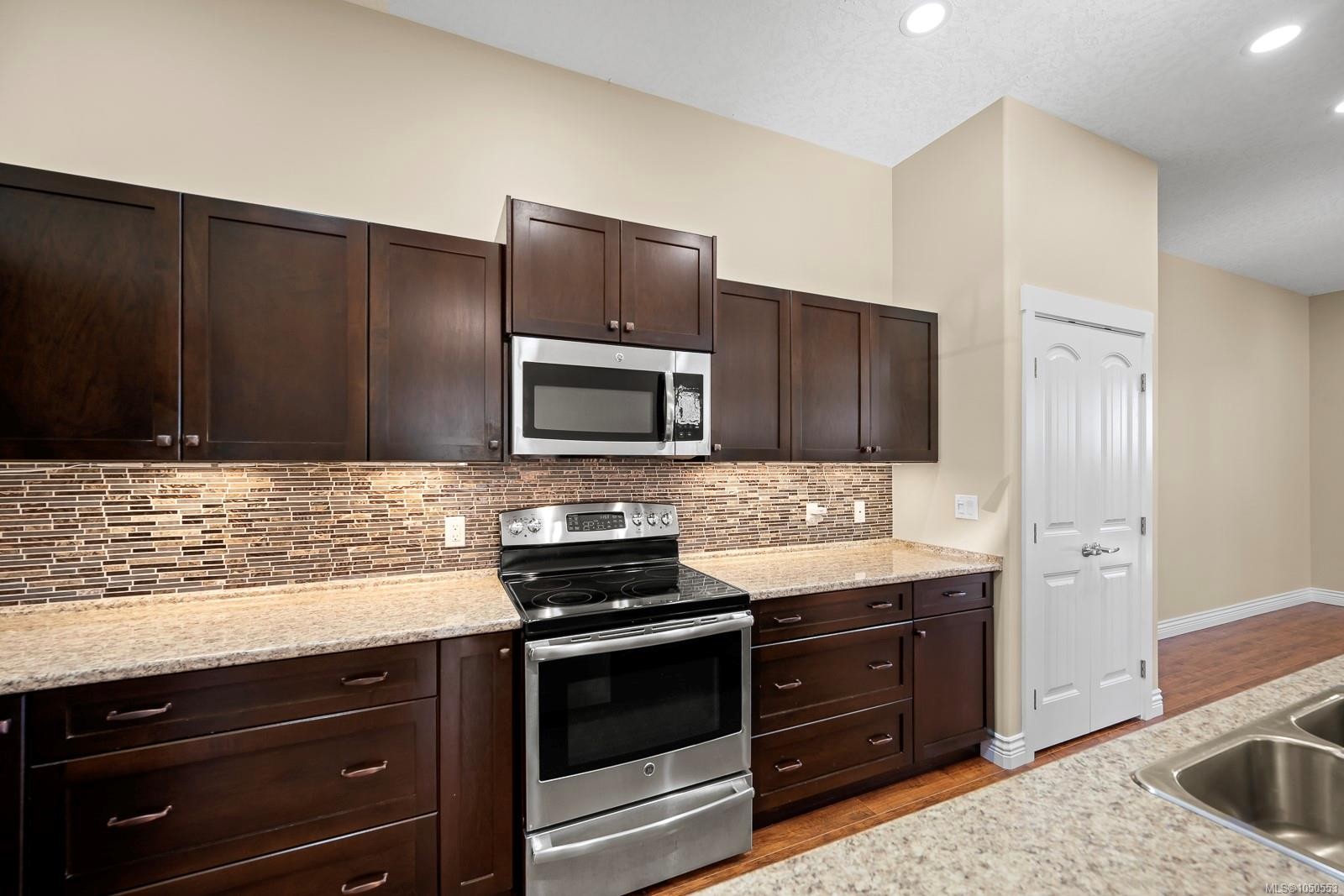 #120-2205 Robert Lang Dr, Courtenay, BC