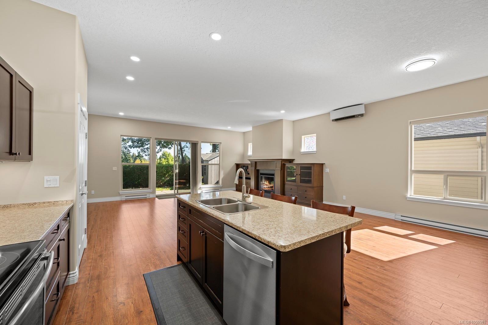 #120-2205 Robert Lang Dr, Courtenay, BC