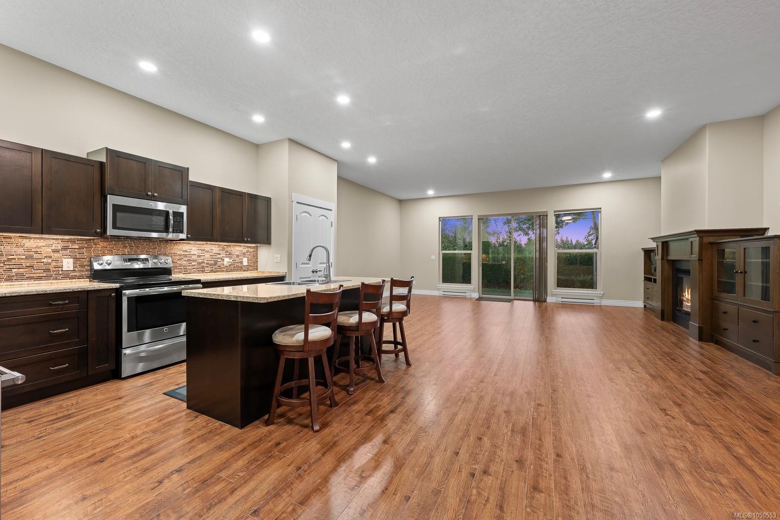 #120-2205 Robert Lang Dr, Courtenay, BC