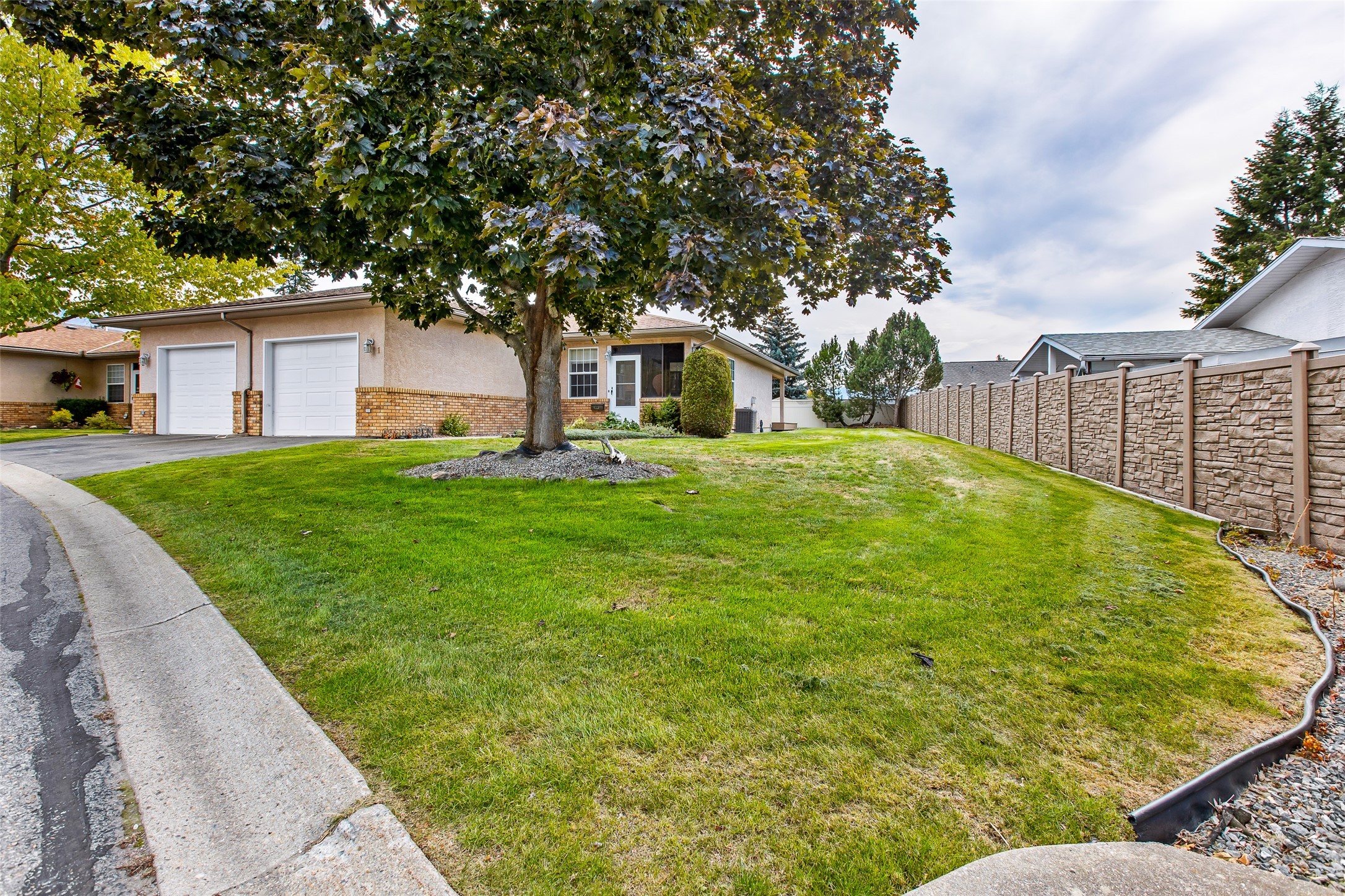 1-310 6Th Avenue, Creston, BC