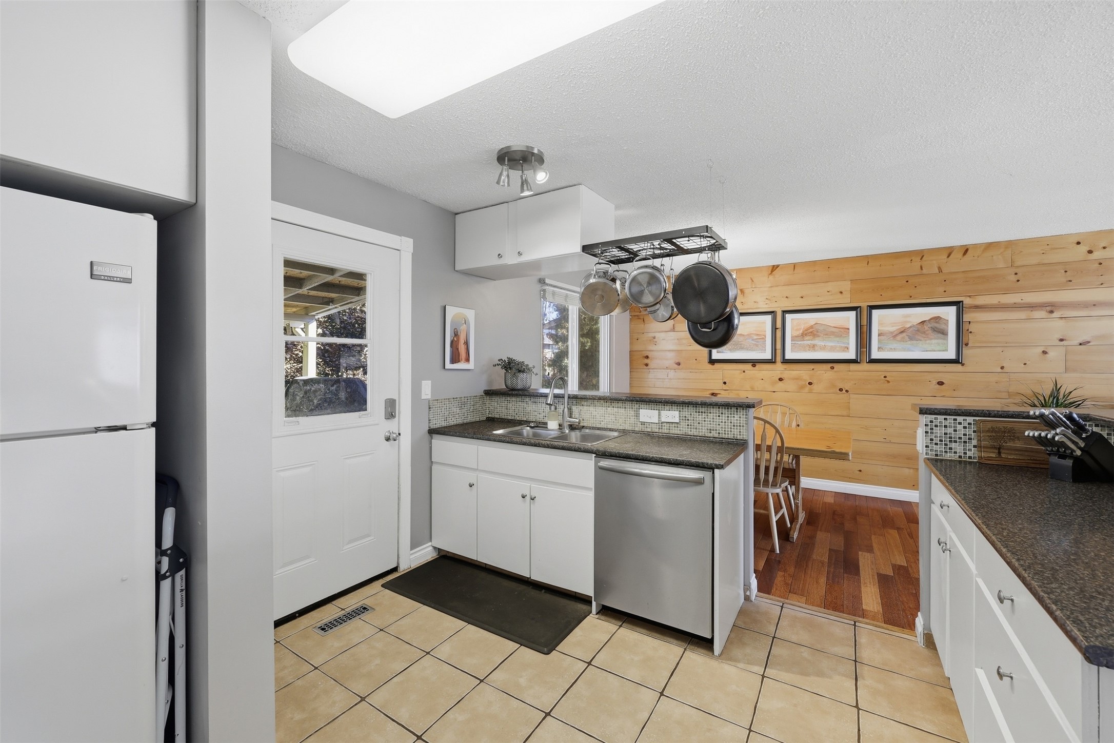 1580 Happyvale Place, Kamloops, BC