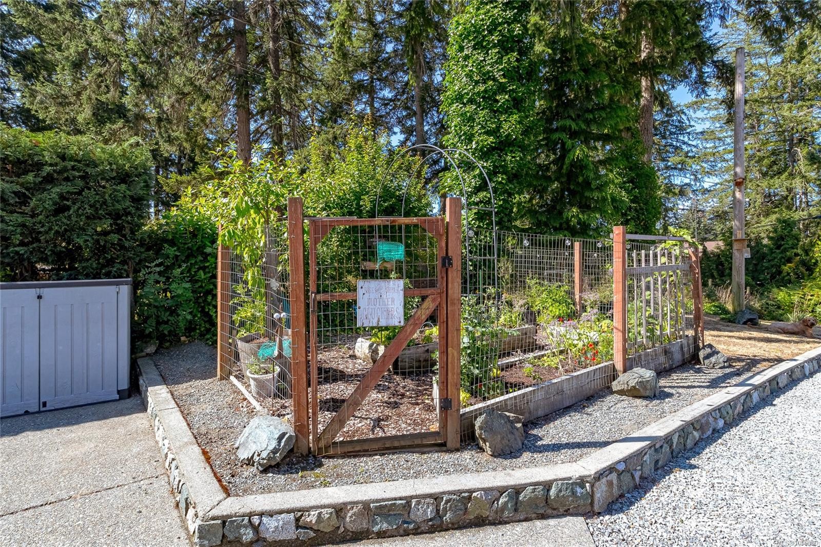 6535 Wicks Rd, Duncan, BC