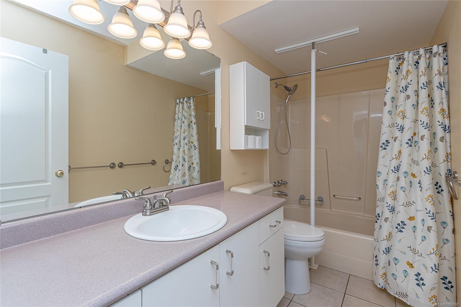 #204-300 Bundock Ave, Duncan, BC