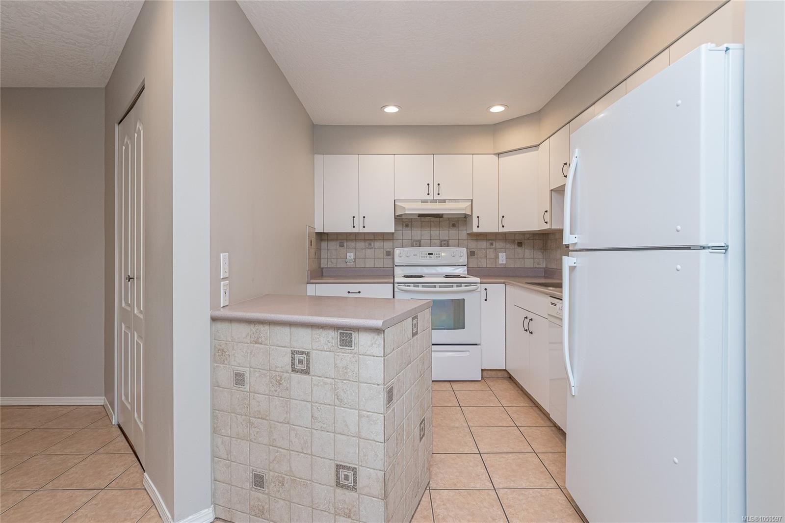 #204-300 Bundock Ave, Duncan, BC