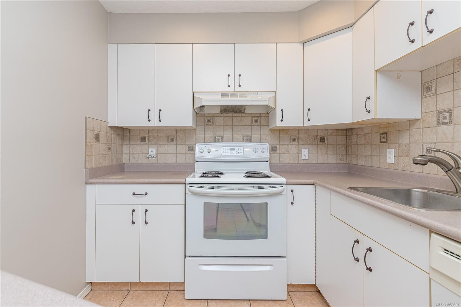 #204-300 Bundock Ave, Duncan, BC