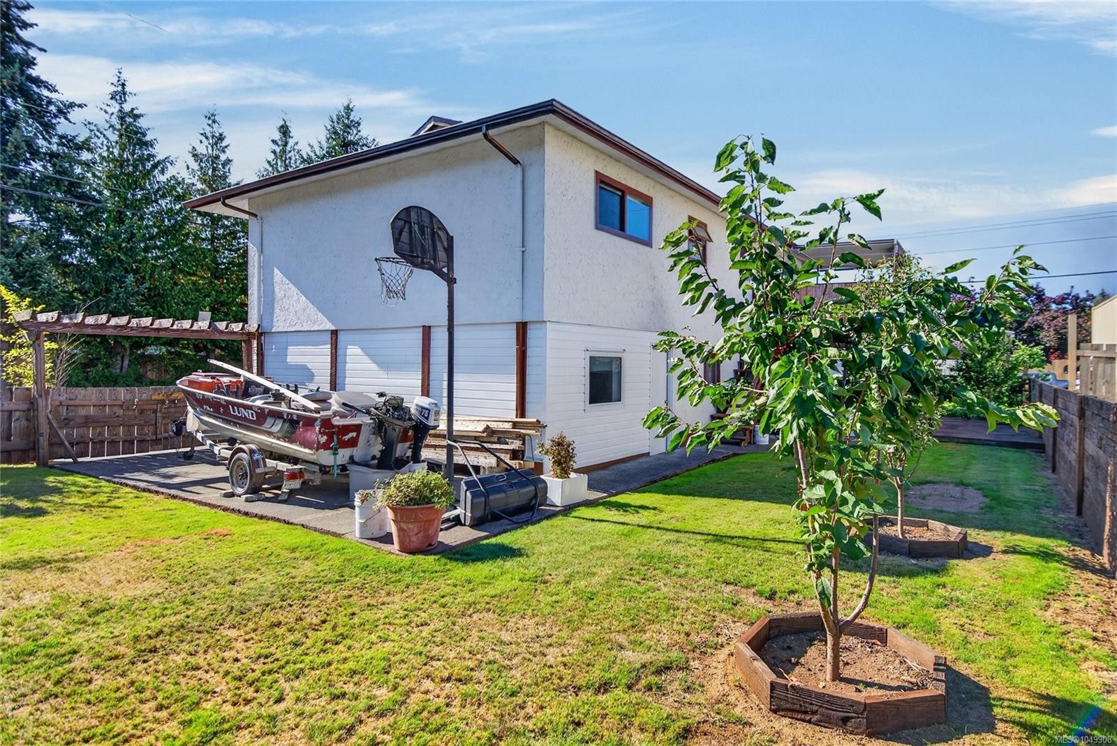 1083 26Th St, Courtenay, BC