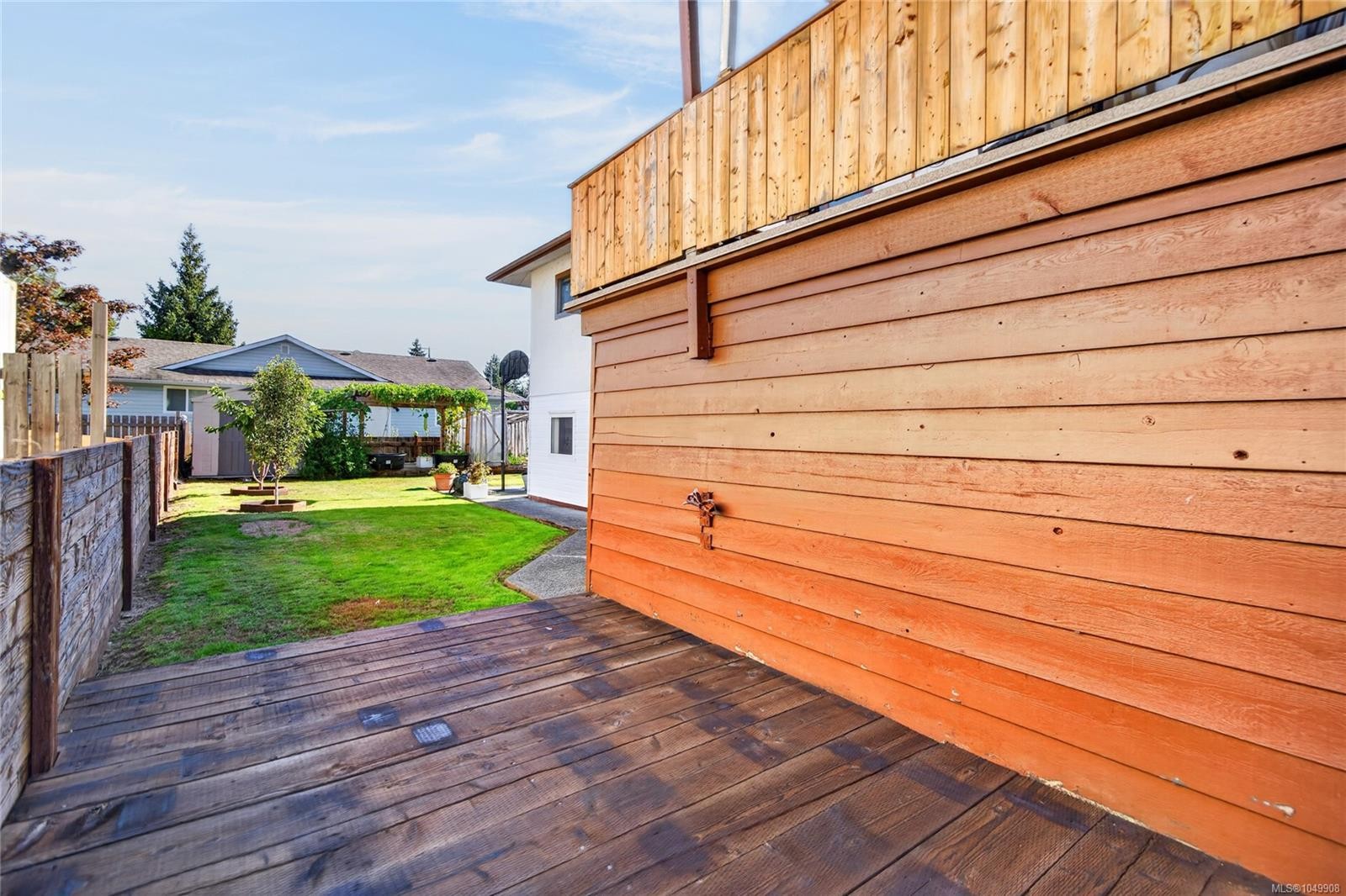 1083 26Th St, Courtenay, BC