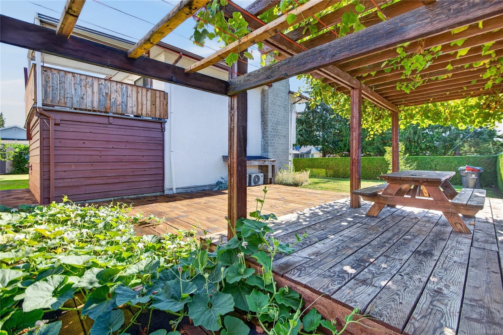 1083 26Th St, Courtenay, BC