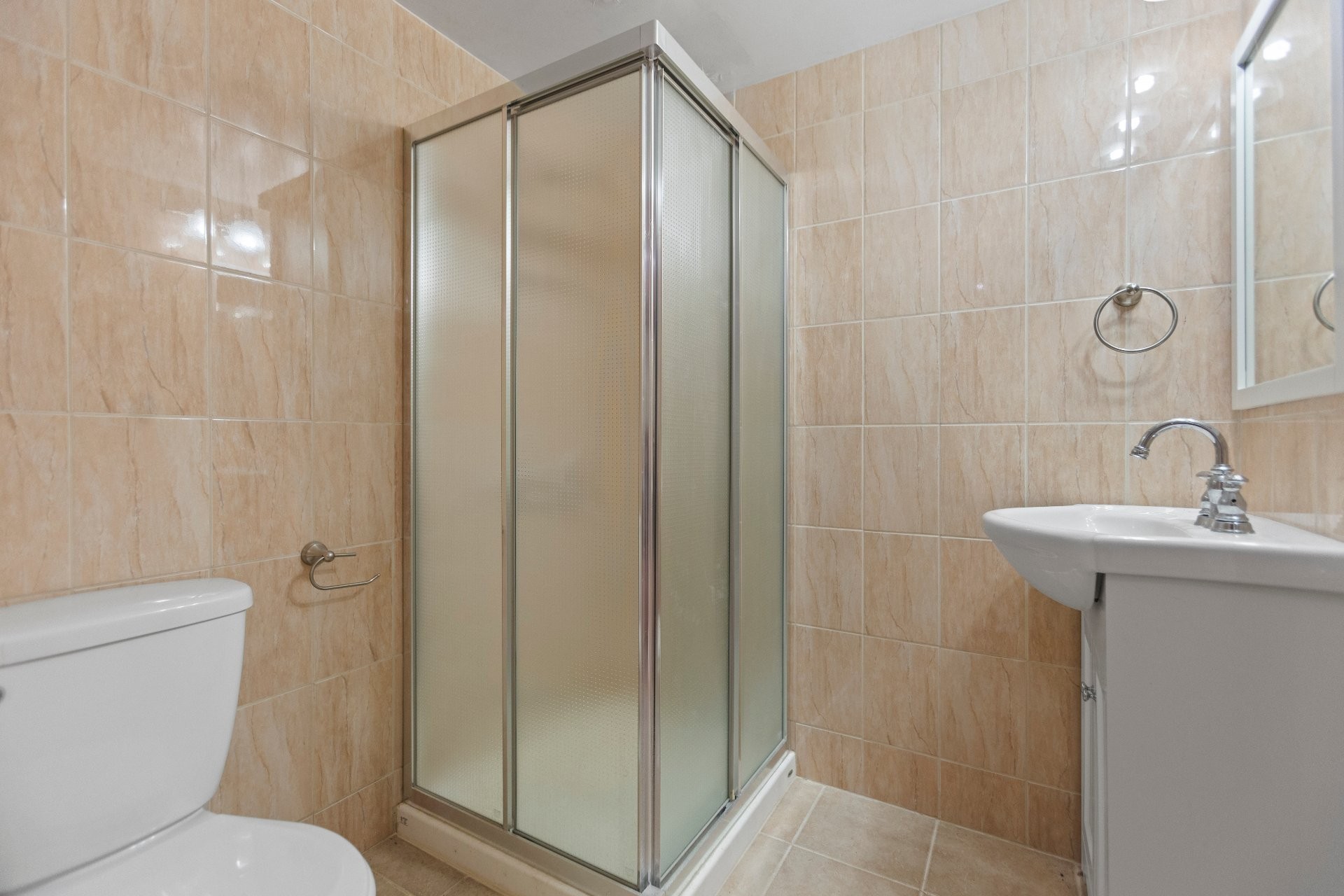 Bathroom - 69 Ch. Du Bord-Du-Lac-Lakeshore, Pointe-Claire, QC