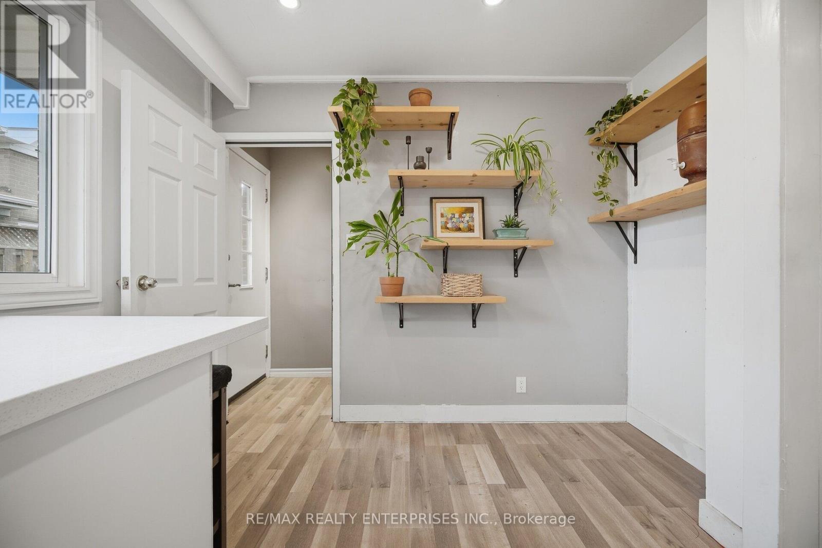 1310 Redbank Crescent, Oakville, ON