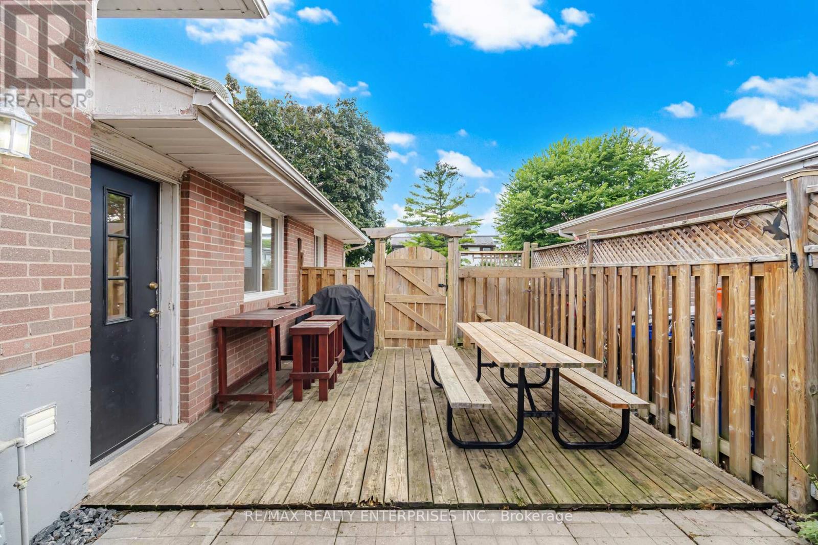 1310 Redbank Crescent, Oakville, ON