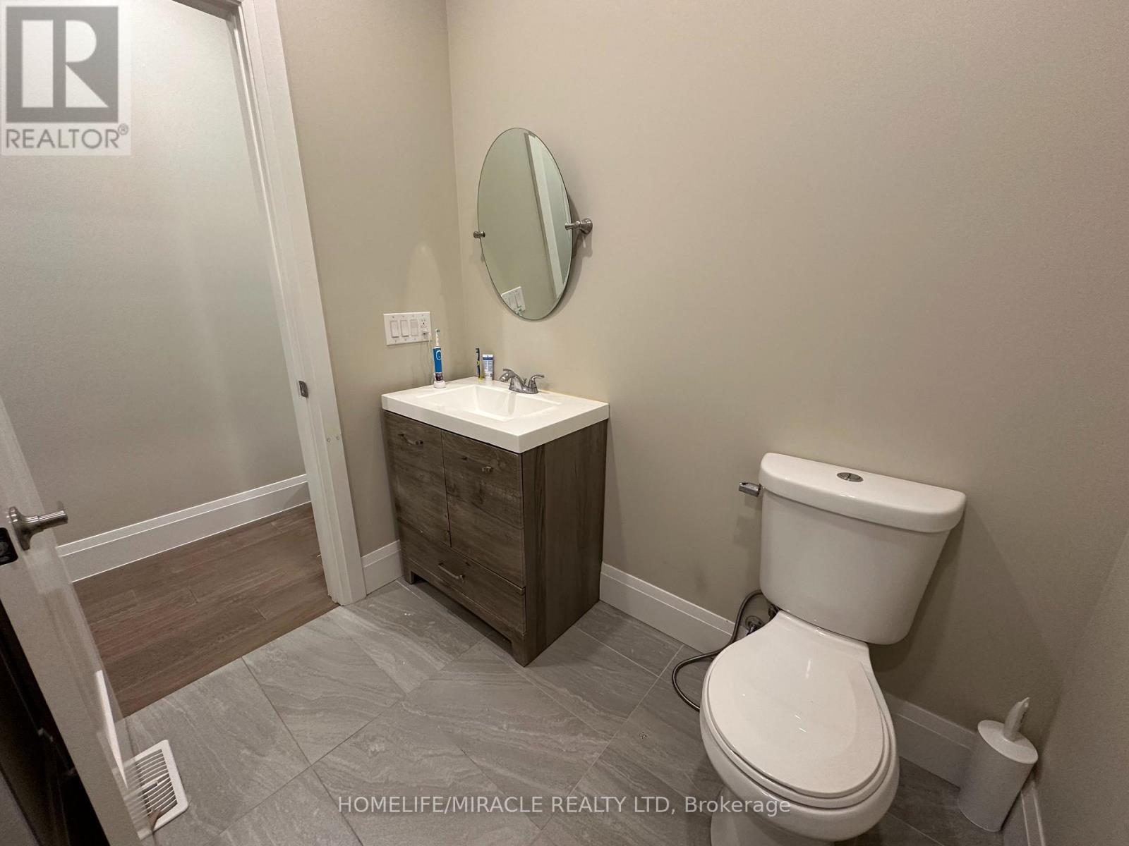 45 Eleanor Avenue, Hamilton, ON