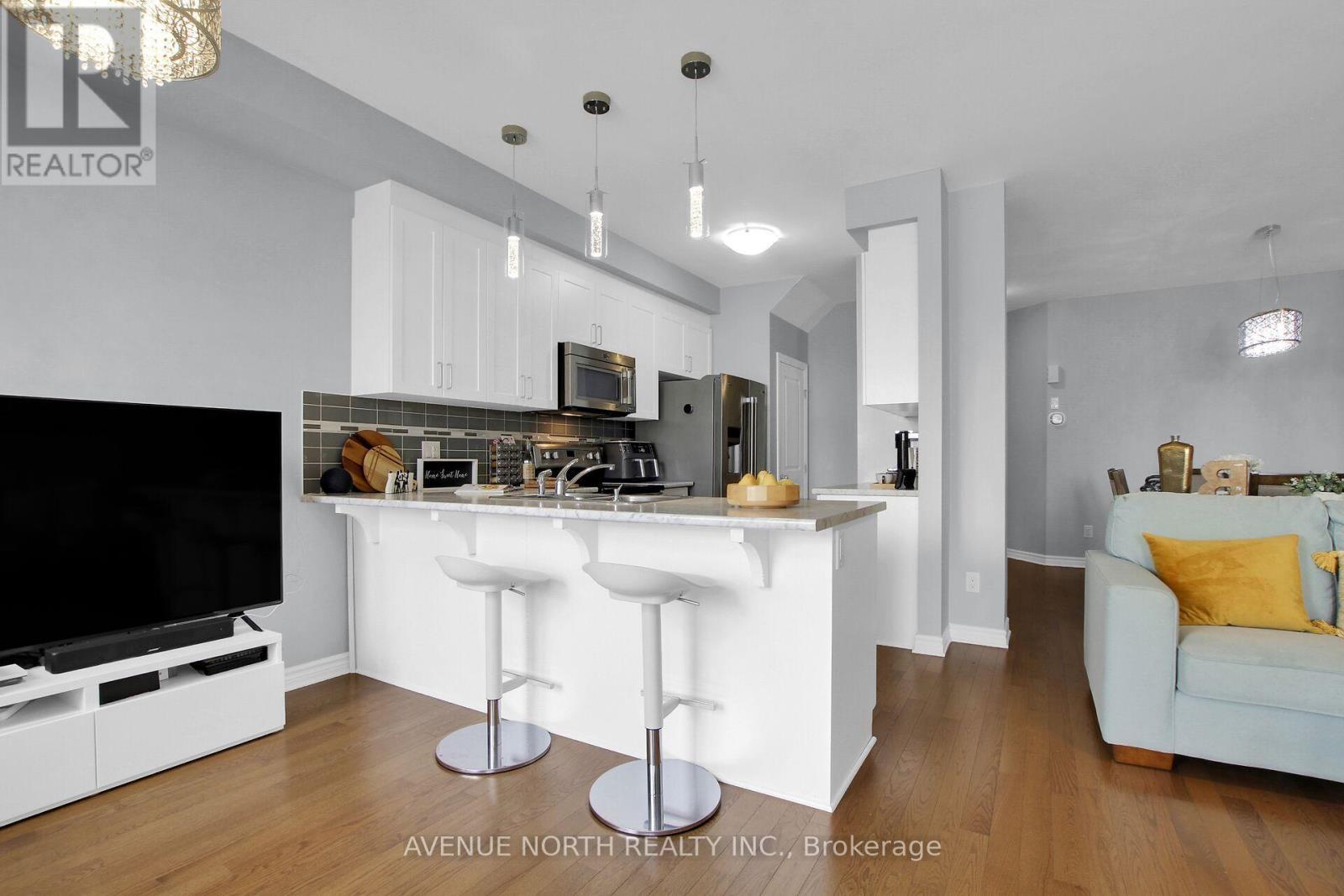303 Wood Acres Grove, Ottawa, ON