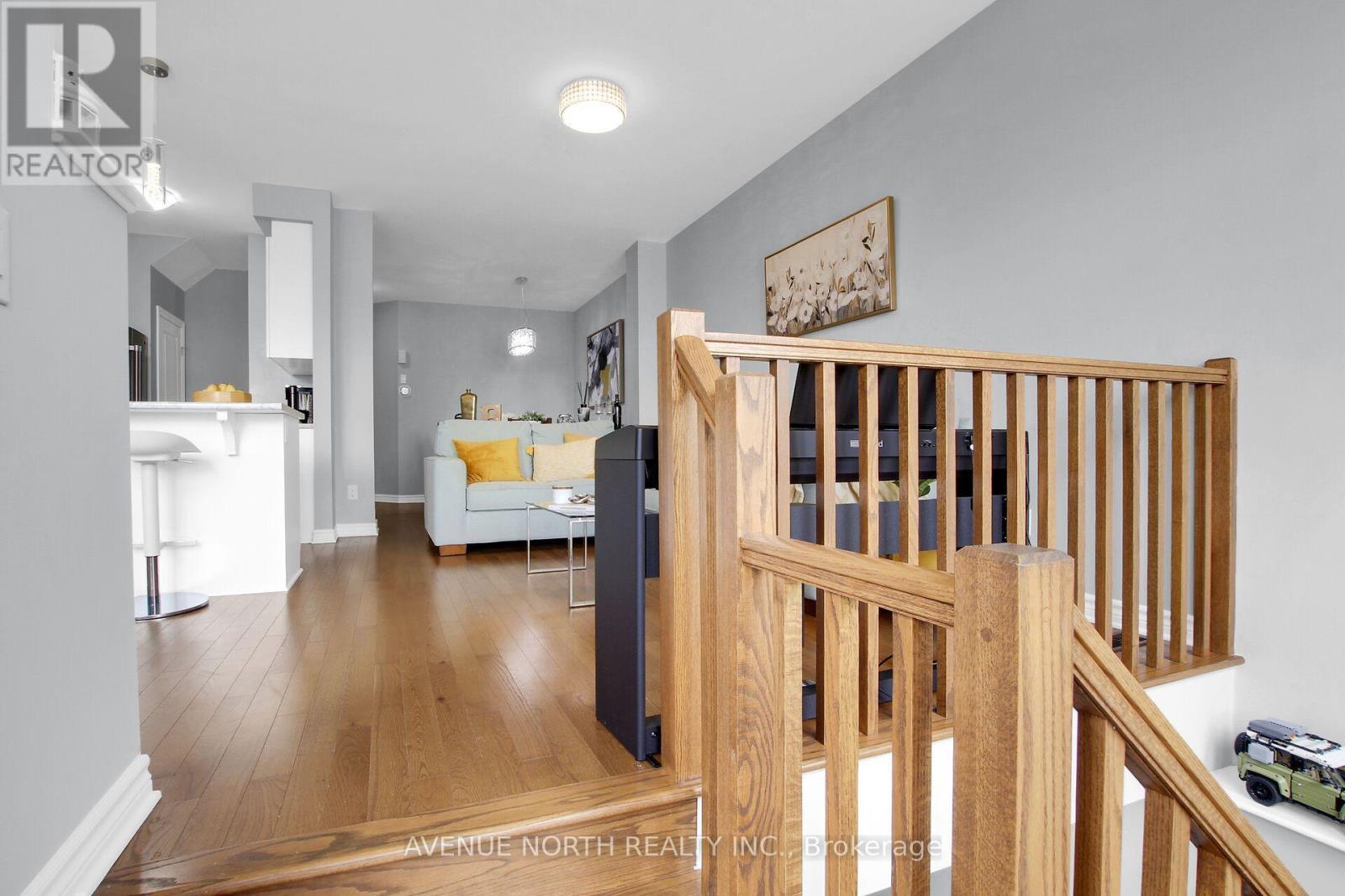 303 Wood Acres Grove, Ottawa, ON