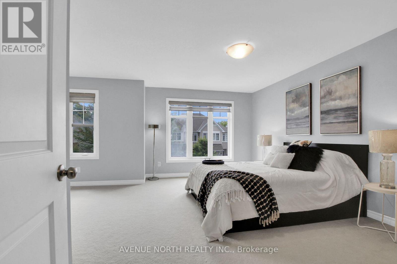 303 Wood Acres Grove, Ottawa, ON