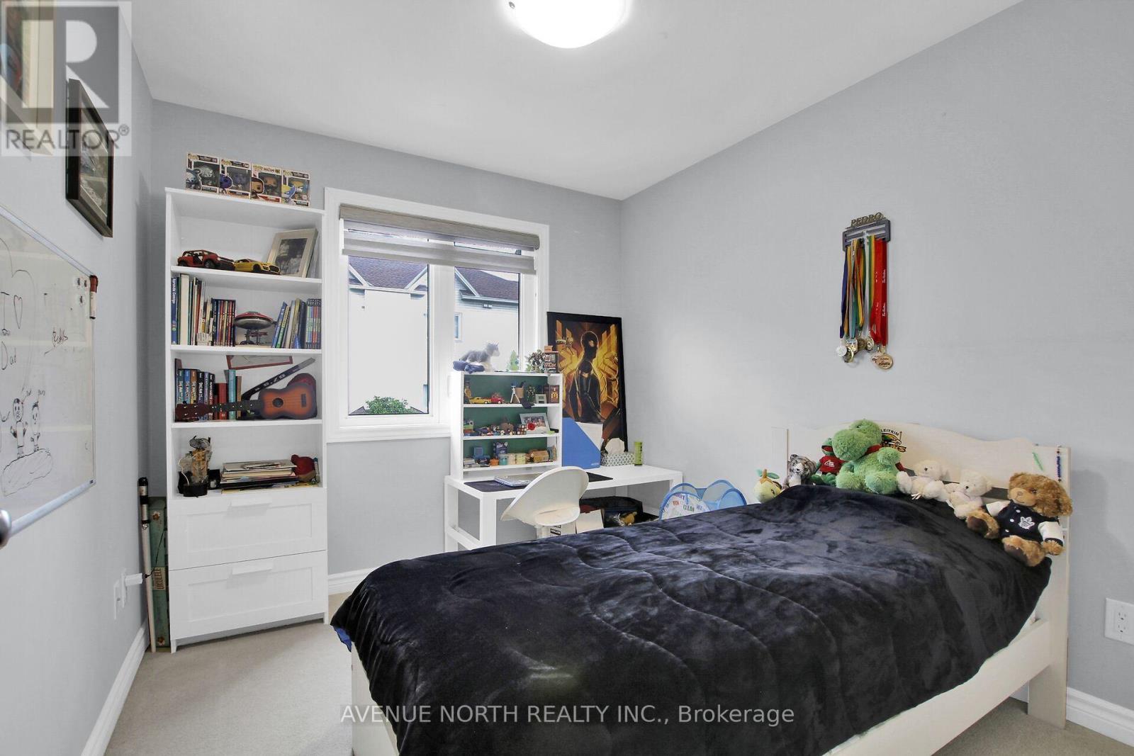 303 Wood Acres Grove, Ottawa, ON