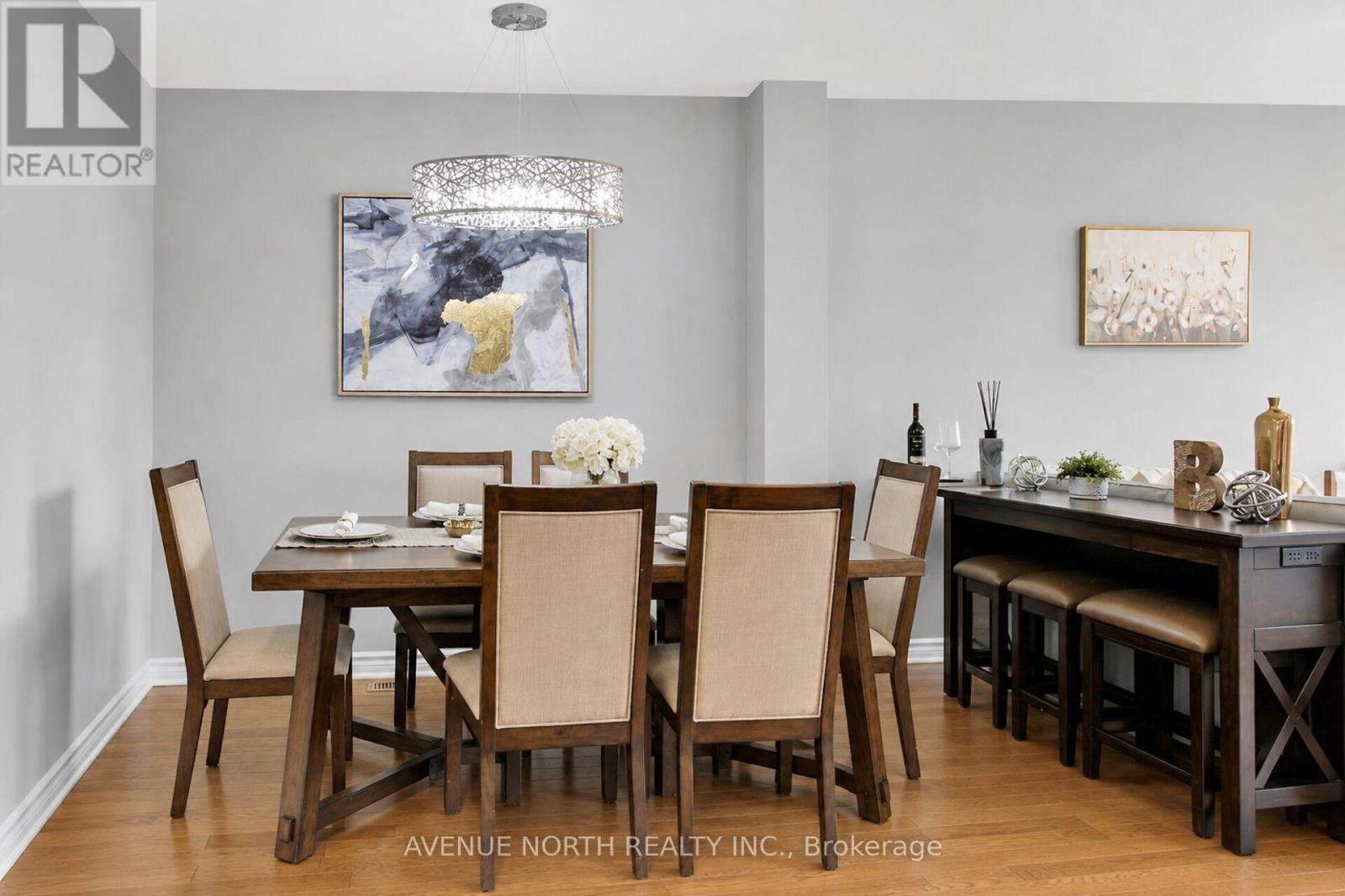 303 Wood Acres Grove, Ottawa, ON