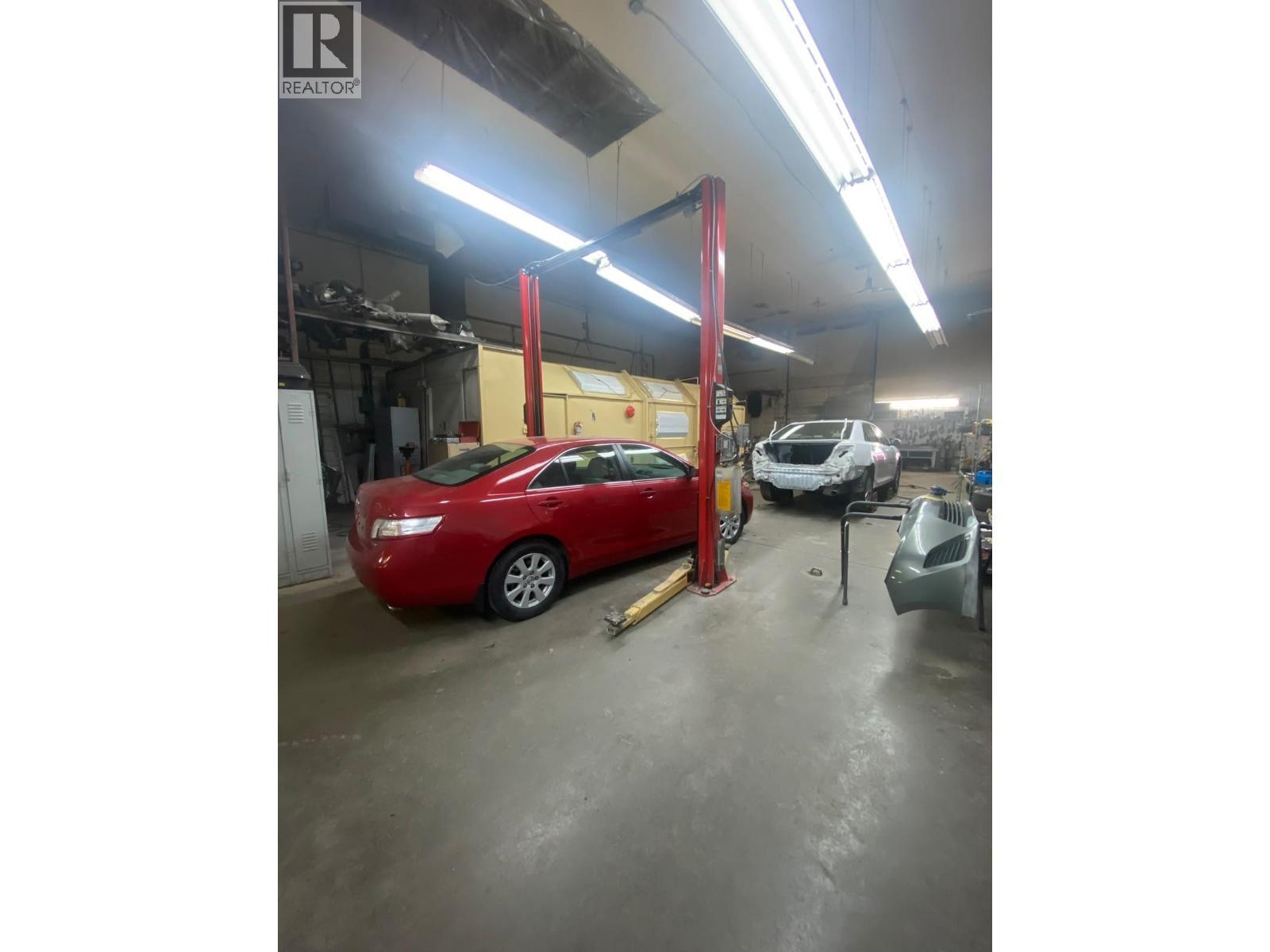 4 2635 Kingsway Avenue, Port Coquitlam, BC