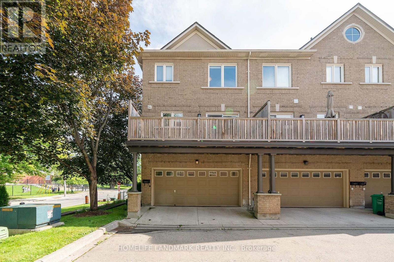 15 - 130 Park Street E, Mississauga, ON