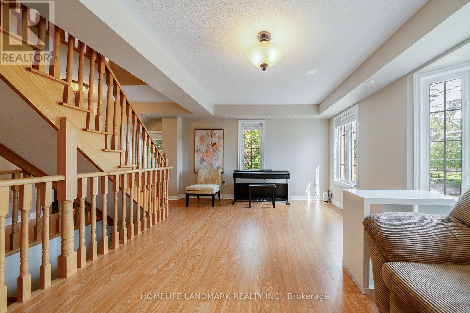 15 - 130 Park Street E, Mississauga, ON