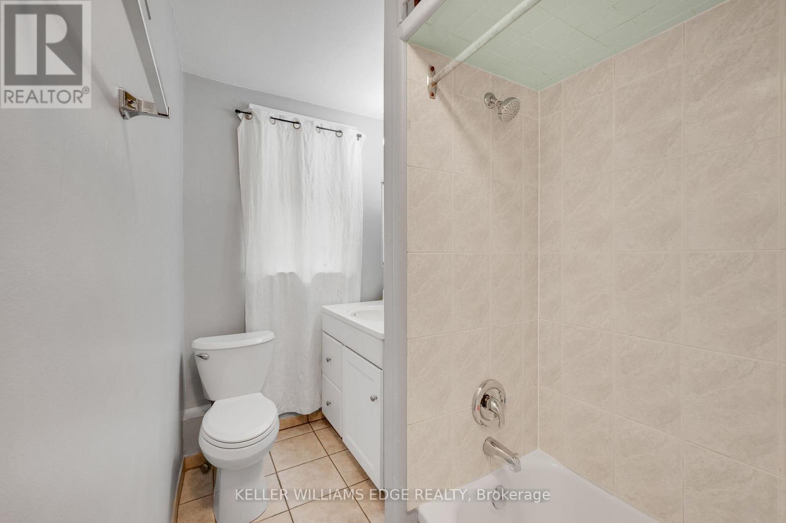 211 Wentworth Street N, Hamilton, ON
