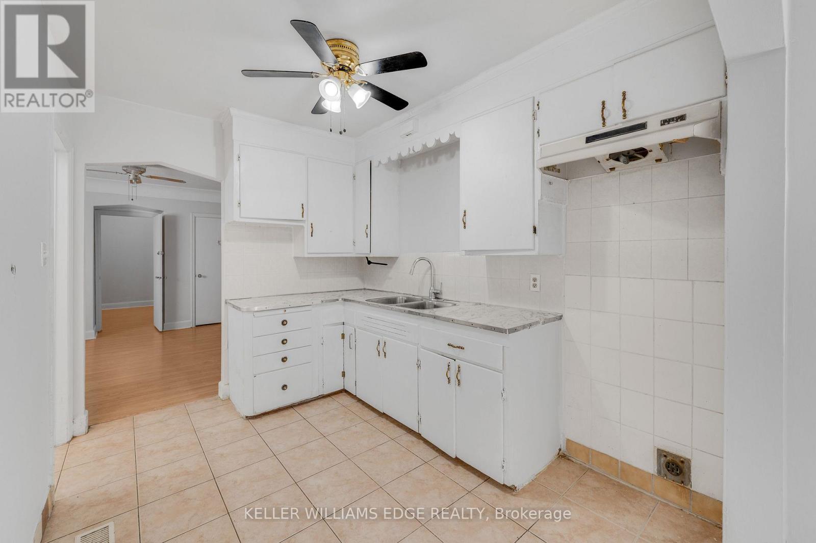 211 Wentworth Street N, Hamilton, ON