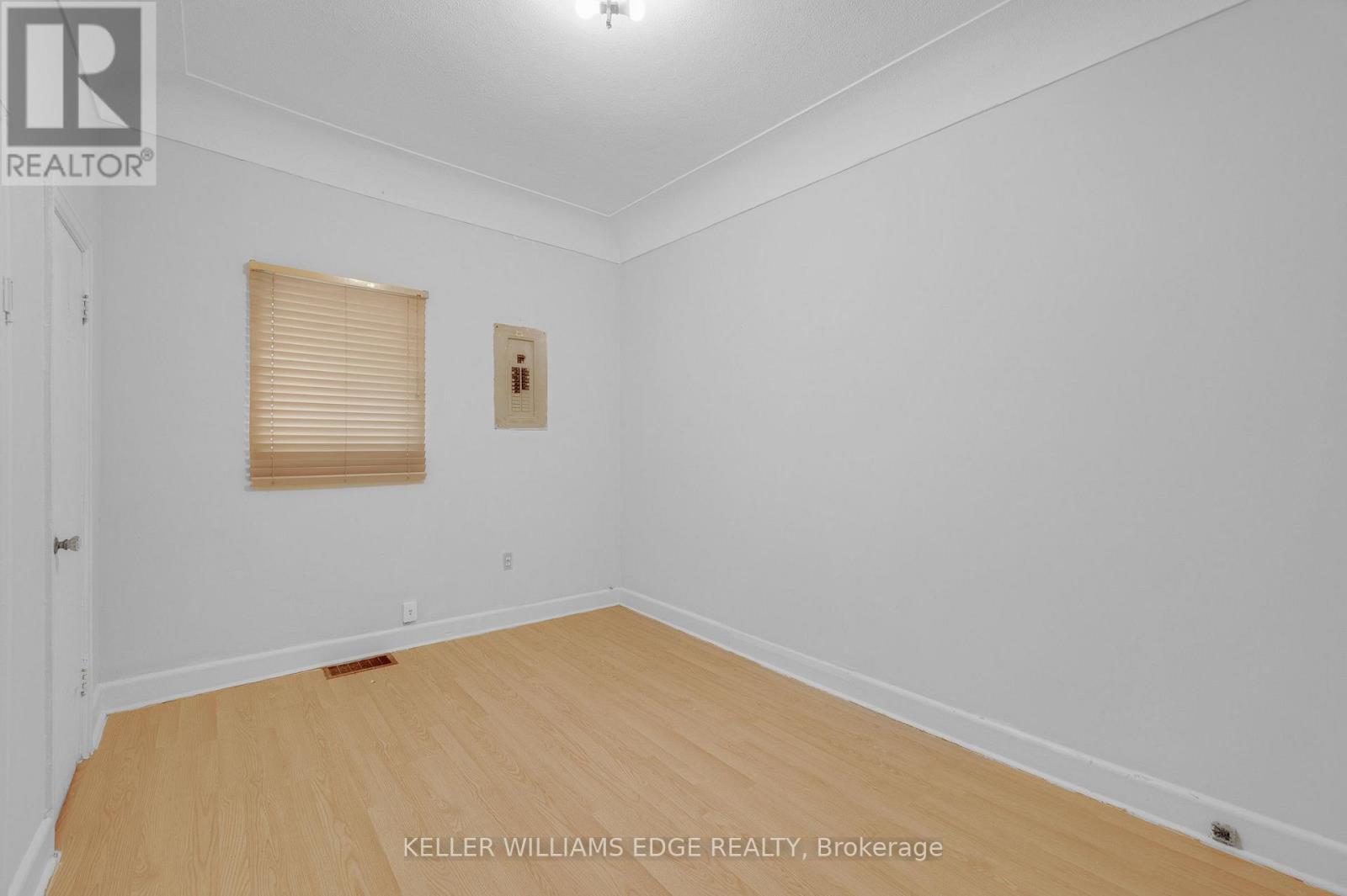 211 Wentworth Street N, Hamilton, ON