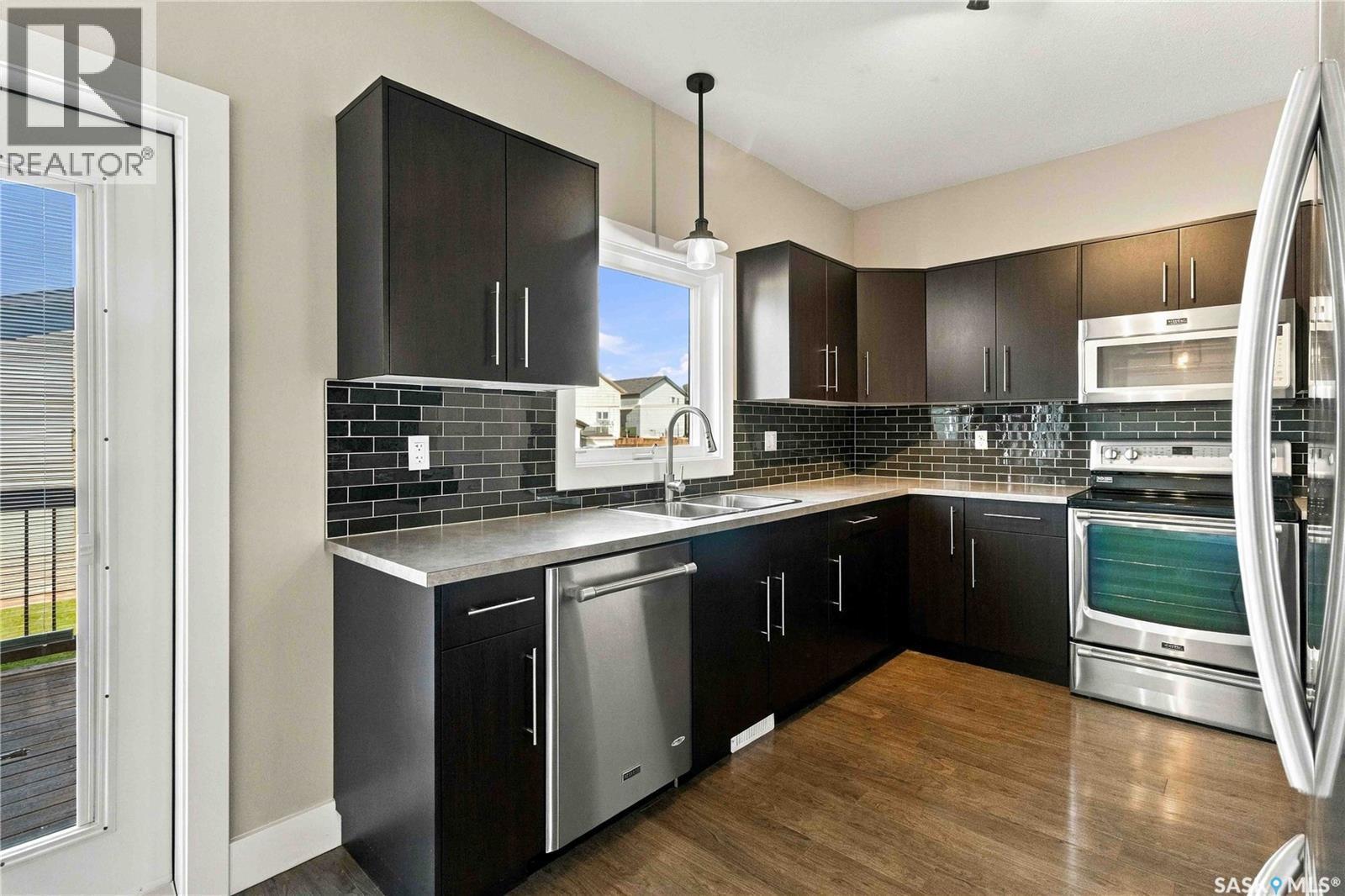 218 Martens Lane, Warman, SK