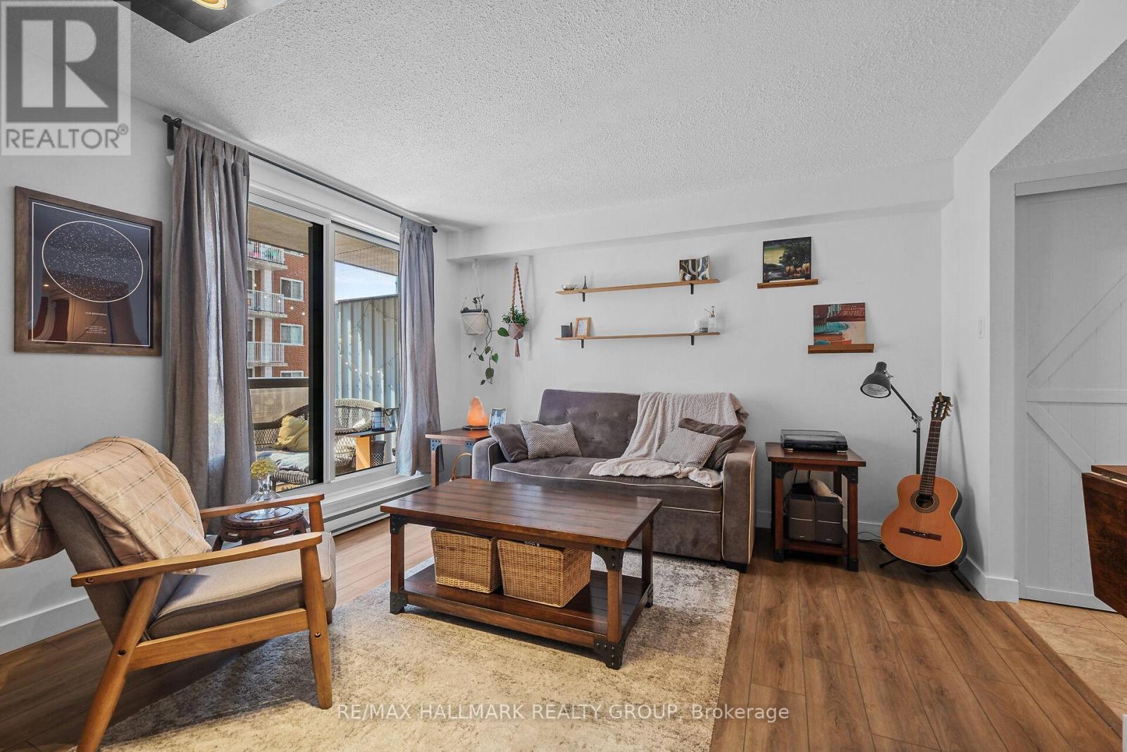 604 - 199 Kent Street, Ottawa, ON