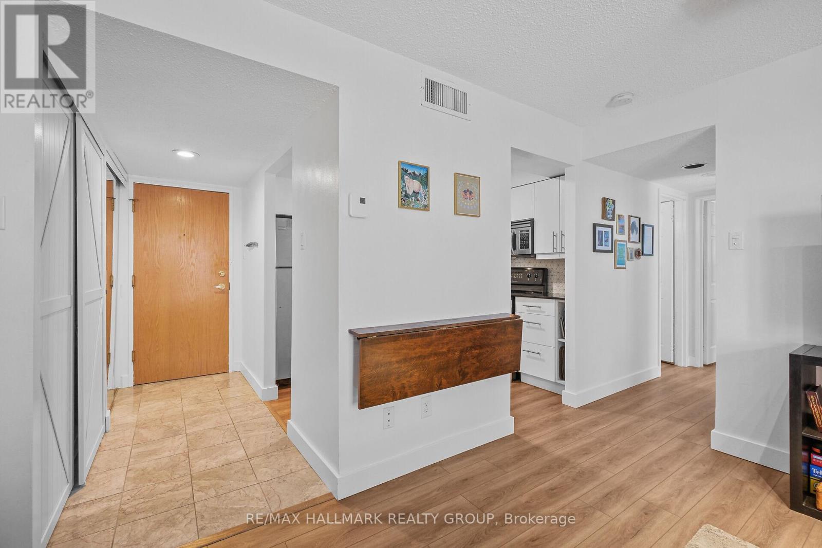 604 - 199 Kent Street, Ottawa, ON