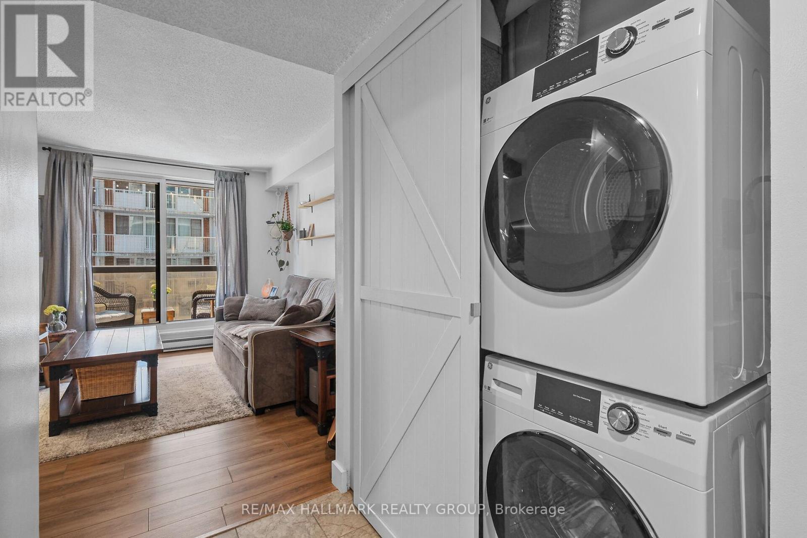 604 - 199 Kent Street, Ottawa, ON