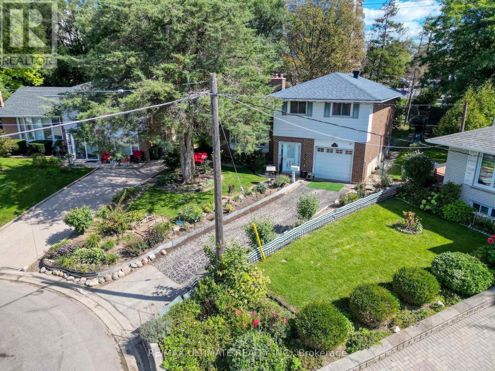 12 Petal Court, Toronto, ON
