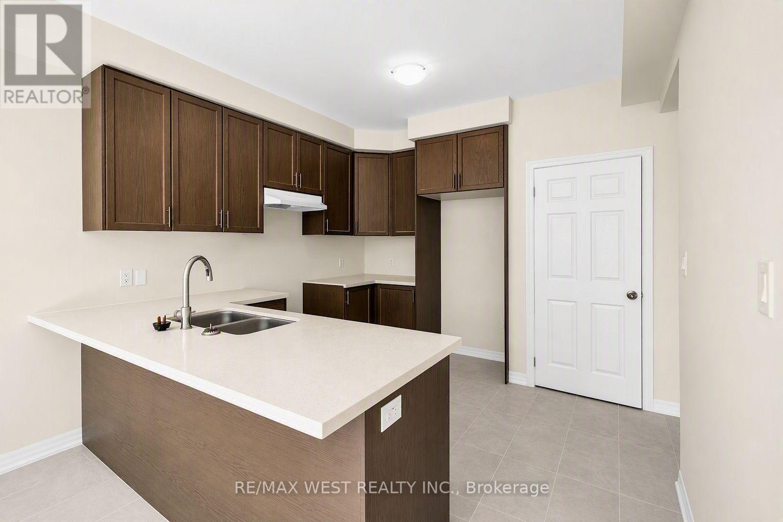 43 Ed Ewert Avenue, Clarington, ON