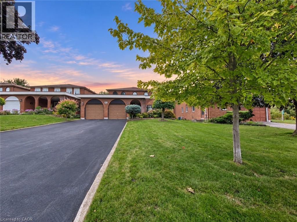 312 Huntingwood Drive, Oshawa, ON